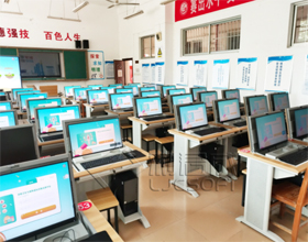 幼兒保育實訓(xùn)室